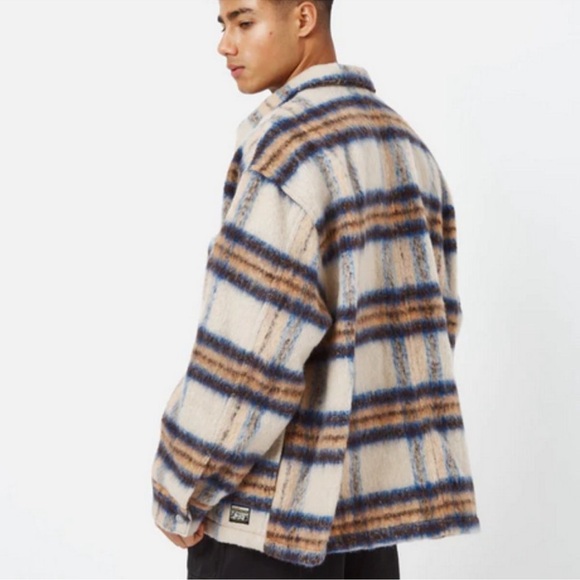 Levi's Men's portoloa wool Cream and Blue Plaid Jacket - Picture 2 of 11